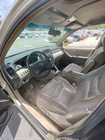 2001 Toyota Highlander Location - Imports - Row 14 - Stock # H52810