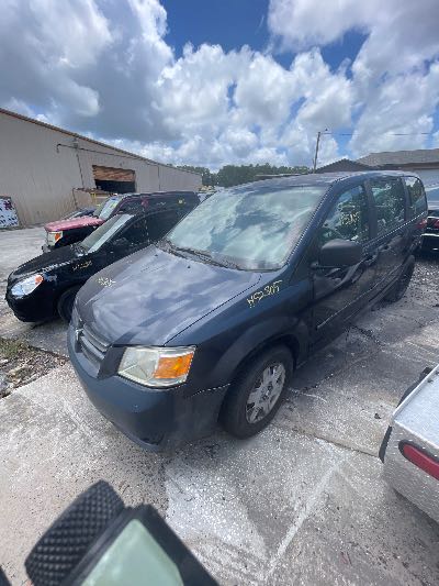 2008 Dodge Grand Caravan Location - Chrysler - Row 44 - Stock # H52805