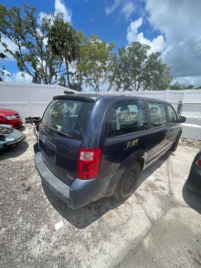 2008 Dodge Grand Caravan Location - Chrysler - Row 44 - Stock # H52805