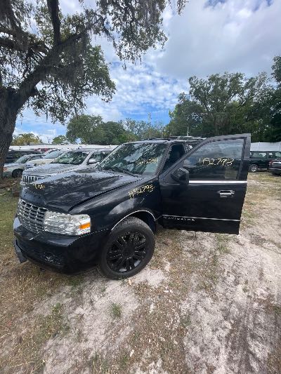 2013 Lincoln Navigator Location - Large Trucks & Vans - Row 49 - Stock # H52793