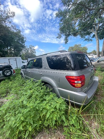 2003 Toyota Sequoia Location - Large Trucks & Vans - Row 49 - Stock # H52051