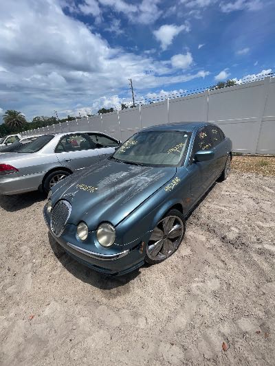 2001 JAGUAR S-TYPE Location - Imports - Row 17 - Stock # H52816
