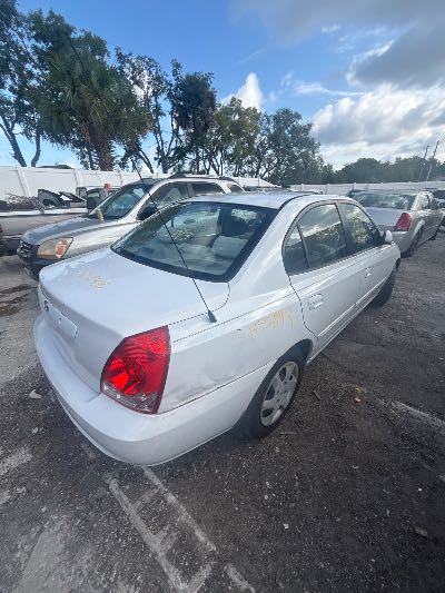 2005 Hyundai Elantra Location - Imports - Row 20 - Stock # H52893