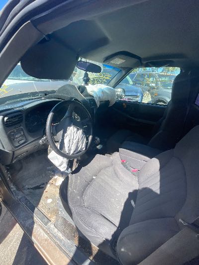 2003 Chevrolet S-10 Location - GM - Row 25 - Stock # H52923