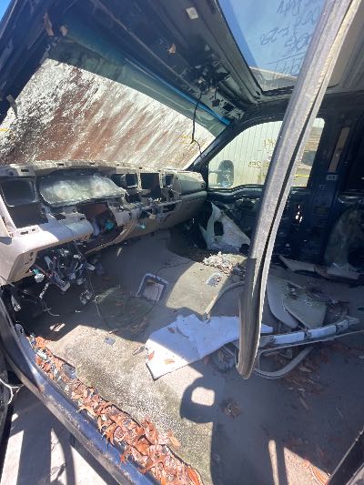 2006 Ford Super Duty F-250 Location - Large Trucks & Vans - Row 49 - Stock # H52944