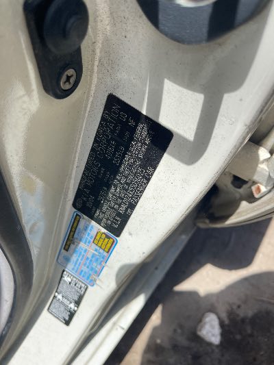2005 Kia Amanti Location - Imports - Row 22 - Stock # H52951