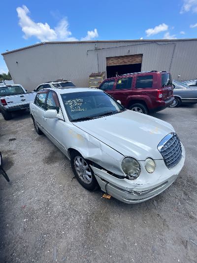 2005 Kia Amanti Location - Imports - Row 22 - Stock # H52951