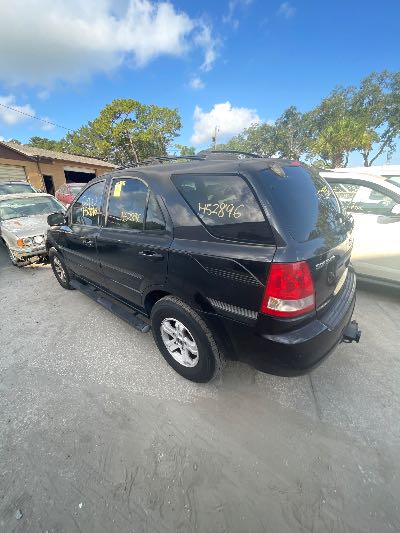 2005 Kia Sorento Location - Imports - Row 19 - Stock # H52896
