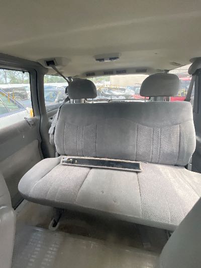 2003 Chevrolet Astro Passenger Location - GM - Row 26 - Stock # H52973