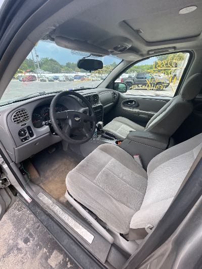 2005 Chevrolet TrailBlazer Location - GM - Row 26 - Stock # H52881