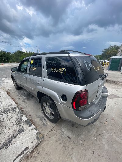 2005 Chevrolet TrailBlazer Location - GM - Row 26 - Stock # H52881