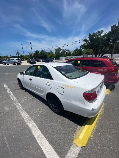 2006 Toyota Camry Location - Imports - Row 21 - Stock # H53004