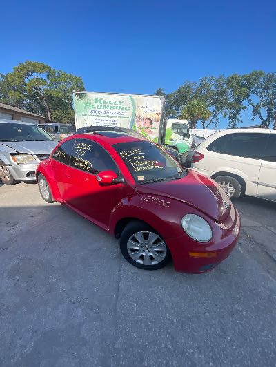 2009 Volkswagen New Beetle Coupe Location - Imports - Row 23 - Stock # H53006