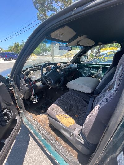 1998 Dodge Ram 1500 Location - Large Trucks & Vans - Row 16 - Stock # H53030
