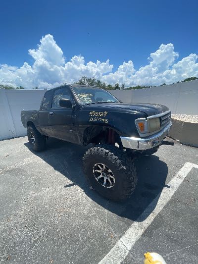 1995 Toyota T100 Location - Large Trucks & Vans - Row 14 - Stock # H53029