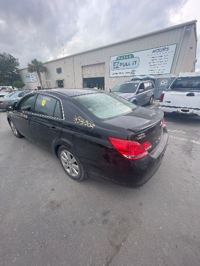 2006 Toyota Avalon Location - Imports - Row 23 - Stock # H53003