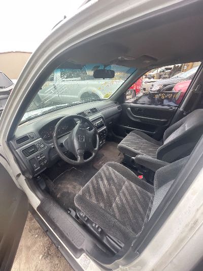 2000 Honda CR-V Location - Imports - Row 23 - Stock # H52892