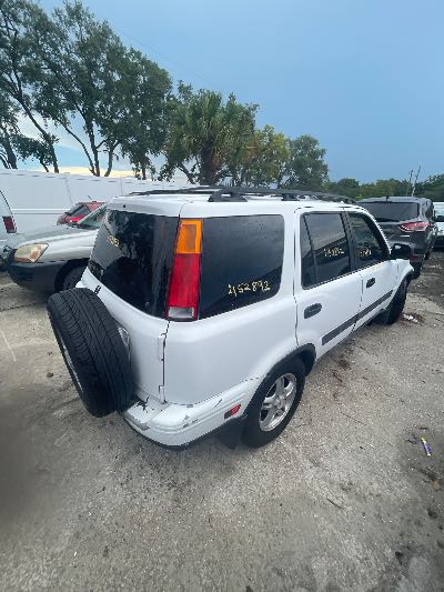 2000 Honda CR-V Location - Imports - Row 23 - Stock # H52892