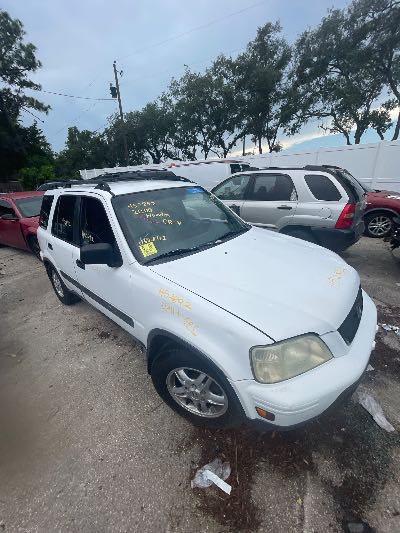 2000 Honda CR-V Location - Imports - Row 23 - Stock # H52892