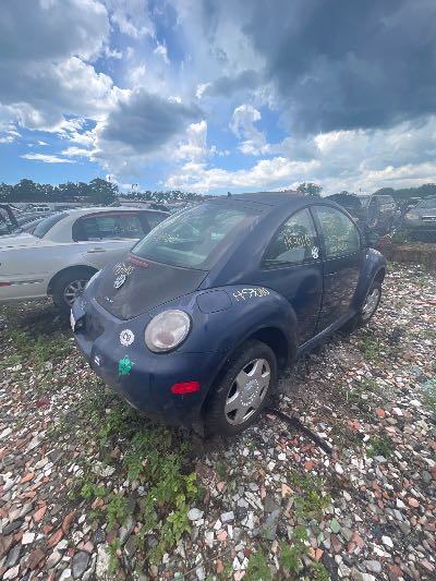 1999 Volkswagen New Beetle Location - Imports - Row 22 - Stock # H53010