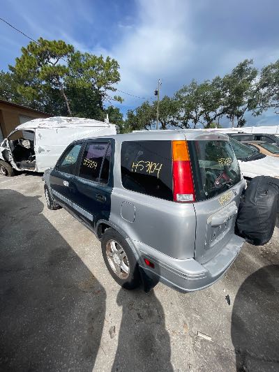 2001 Honda CR-V Location - Imports - Row 26 - Stock # H53104