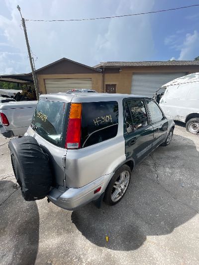 2001 Honda CR-V Location - Imports - Row 26 - Stock # H53104