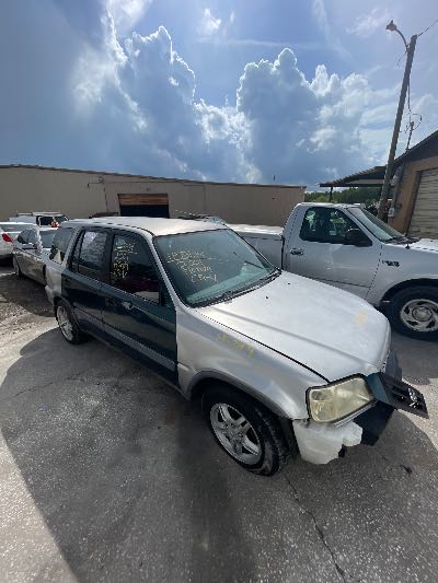 2001 Honda CR-V Location - Imports - Row 26 - Stock # H53104