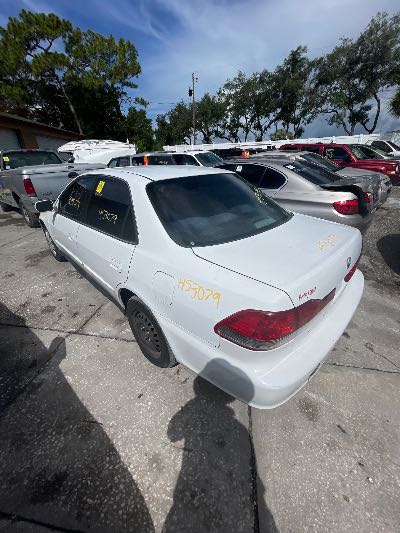 2001 Honda Accord Sdn Location - Imports - Row 28 - Stock # H53079