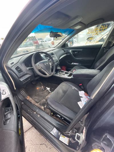 2013 Nissan Altima Location - Imports - Row 2 - Stock # H53103