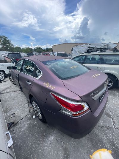 2013 Nissan Altima Location - Imports - Row 2 - Stock # H53103