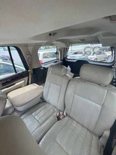 2003 Lincoln Navigator Location - Large Trucks & Vans - Row 18 - Stock # H53140
