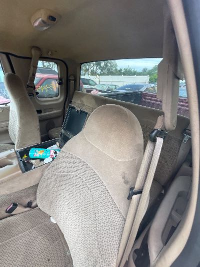 1999 Ford F-150 Location - Large Trucks & Vans - Row 18 - Stock # H53145