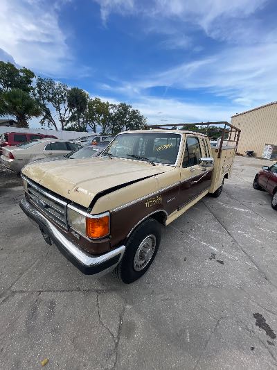 1987 Ford F250 Series Trucks Location - Large Trucks & Vans - Row 19 - Stock # H53144