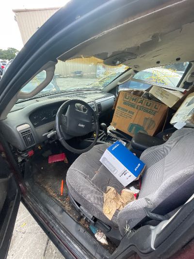 2002 Jeep Grand Cherokee Location - Chrysler - Row 39 - Stock # H53119