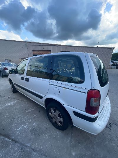 2000 Chevrolet Venture Location - GM - Row 28 - Stock # H53149