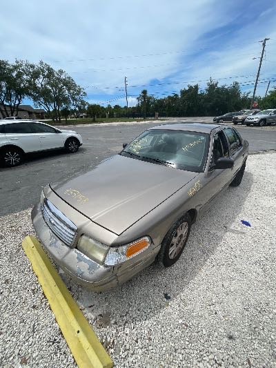 2003 Ford Crown Victoria Location - Ford - Row 35 - Stock # H53158