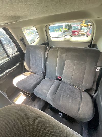 2006 GMC Envoy Location - GM - Row 29 - Stock # H53171