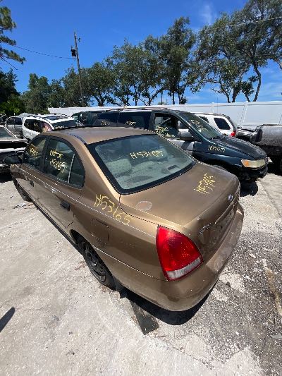 2001 Hyundai Elantra Location - Imports - Row 42 - Stock # H53165