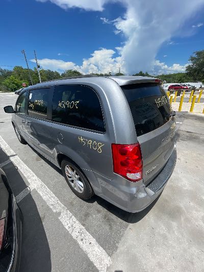 2016 Dodge Grand Caravan Location - Chrysler - Row 41 - Stock # H51908