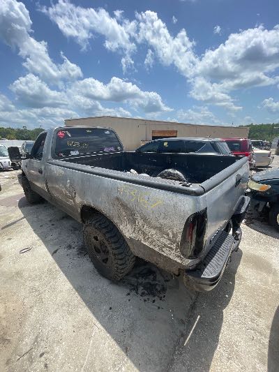 2003 Ford F-150 Location - Large Trucks & Vans - Row 19 - Stock # H53167
