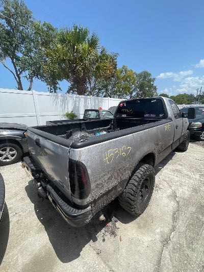 2003 Ford F-150 Location - Large Trucks & Vans - Row 19 - Stock # H53167