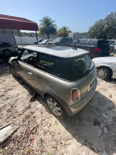 2008 MINI Cooper Hardtop Location - Imports - Row 45 - Stock # H53045