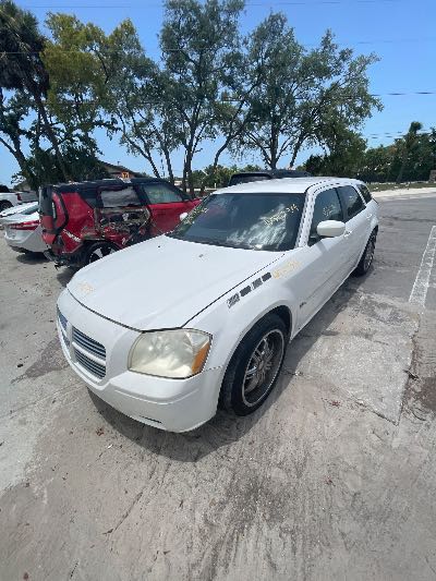 2006 Dodge Magnum Location - Chrysler - Row 39 - Stock # H53234