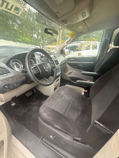 2011 Dodge Grand Caravan Location - Chrysler - Row 39 - Stock # H53187