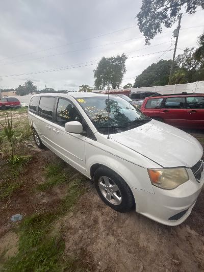 2011 Dodge Grand Caravan Location - Chrysler - Row 39 - Stock # H53187