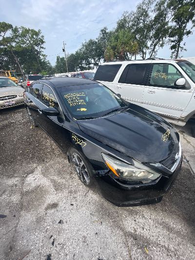 2016 Nissan Altima Location - Imports - Row 2 - Stock # H53227