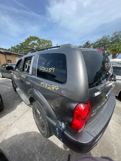 2006 Dodge Durango Location - Large Trucks & Vans - Row 20 - Stock # H53239