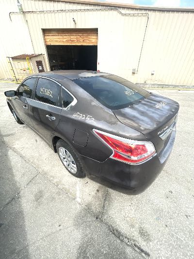 2014 Nissan Altima Location - Imports - Row 44 - Stock # H53252