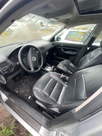 2003 Volkswagen Jetta Sedan Location - Imports - Row 17 - Stock # H53310