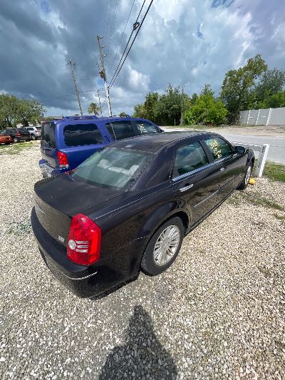 2010 Chrysler 300 Location - Chrysler - Row 43 - Stock # H52454